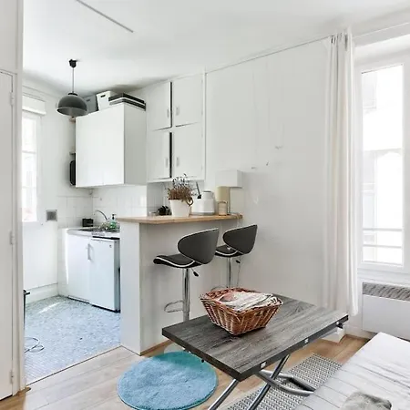 Studio Near Sacre-coeur Basilica * Paris